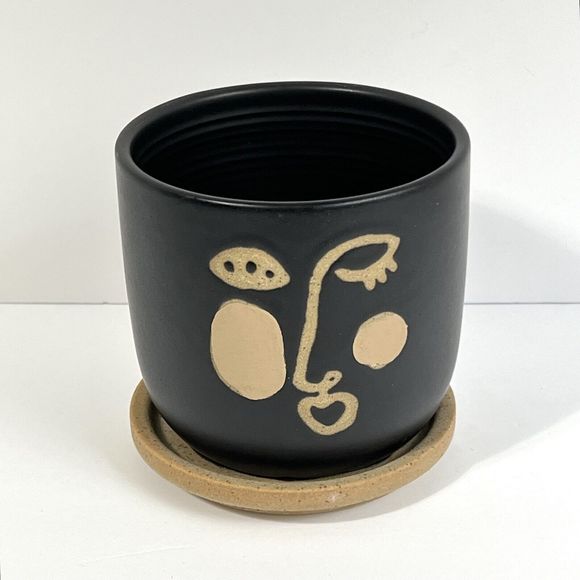 FACE Planter With Rosy Cheek Ceramic 4.5" Matte Black Flower Pot DRAINAGE Saucer - Picture 7 of 13